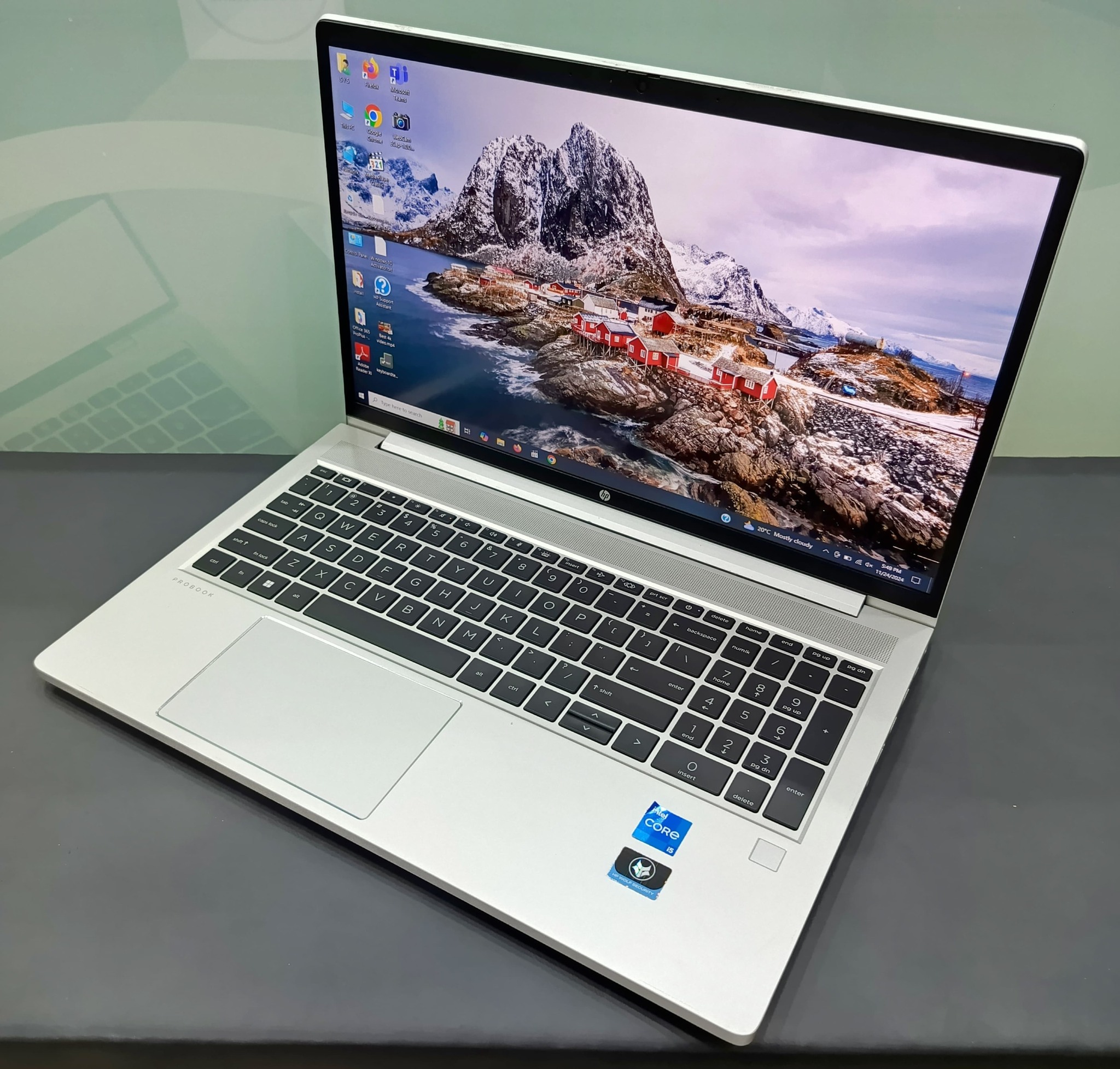 524769957_122138579306769964_3787240763298935550_n