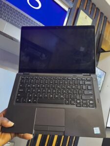 Dell Latitude 7370