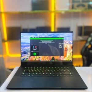 Razer Blade 15 Advanced (Touchscreen)