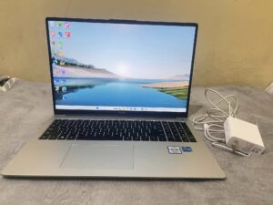 Huawei MateBook D16