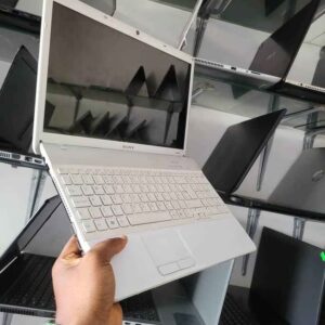 Sony VAIO SVE1112