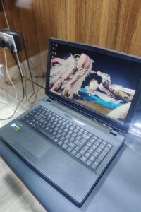 Clevo P750DM2 Gaming Laptop