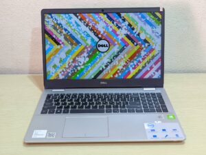 Dell Inspiron 5593