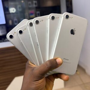 Apple iPhone 7 
