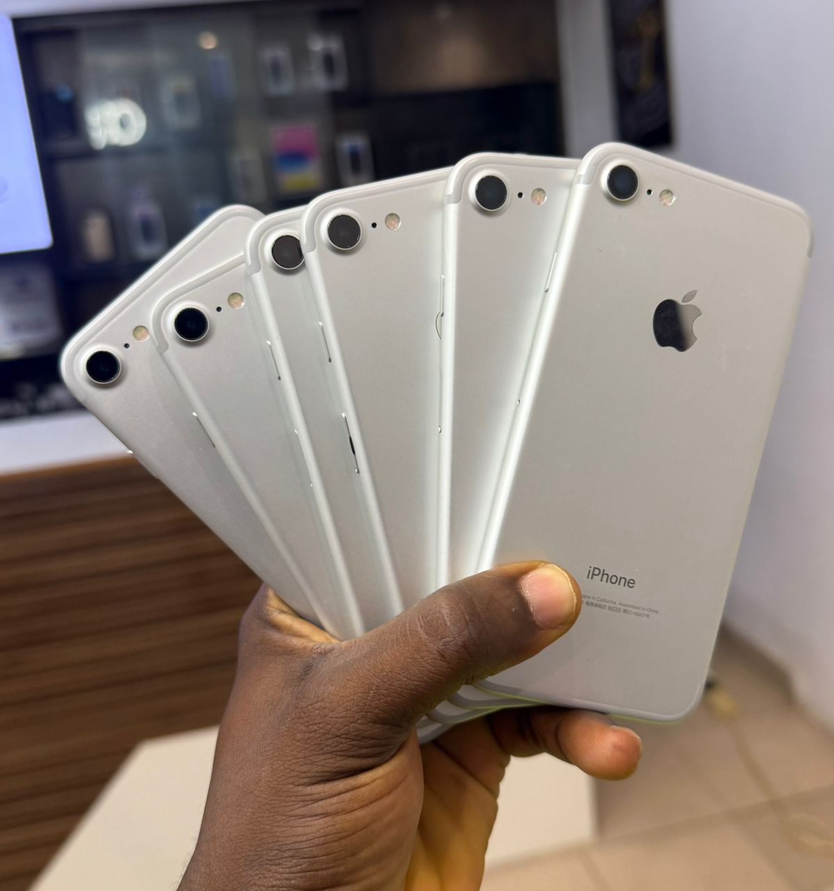 Apple iPhone 7 